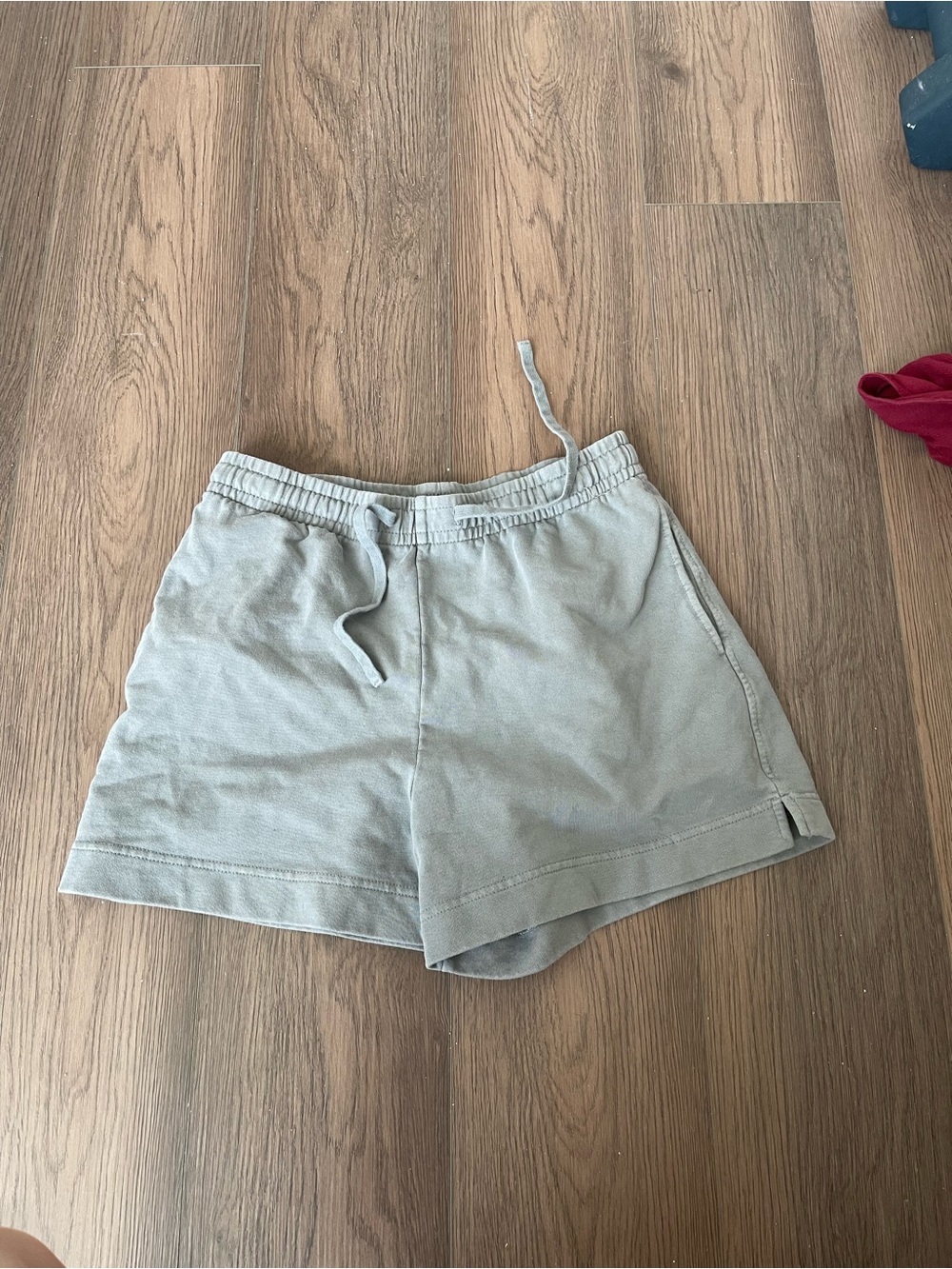 H&m sweat shorts light green
